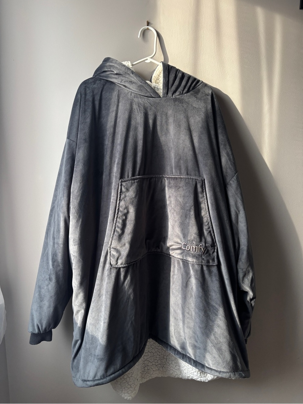 Comfy Oversized Hooded Sherpa Robe - Charcoal Gray